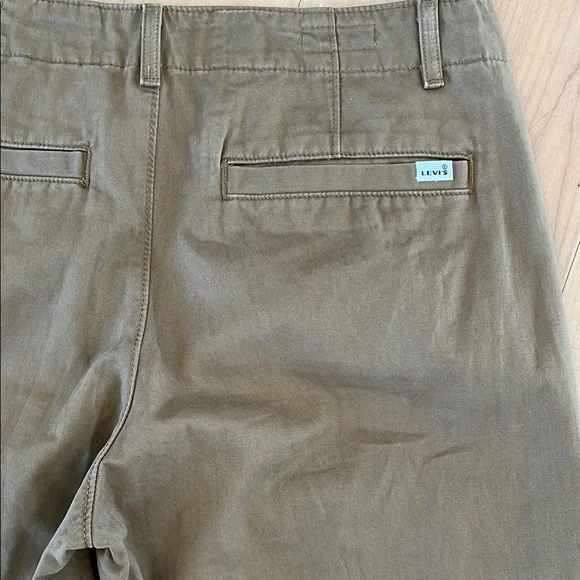 Levi's 28x32 Brown-Tan Wide Leg - Picture 8 of 16